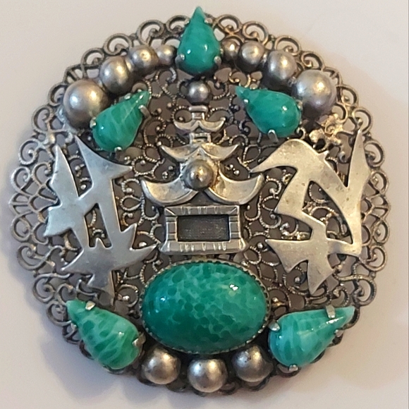 Filigree Peking Mottled Glass Stone Brooch, Max Neiger, Egyptian Revival - Picture 2 of 6